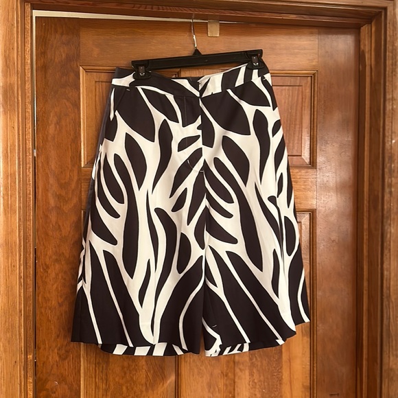 Natori wide leg culottes. Brand new.🖤🤍 - Picture 1 of 3